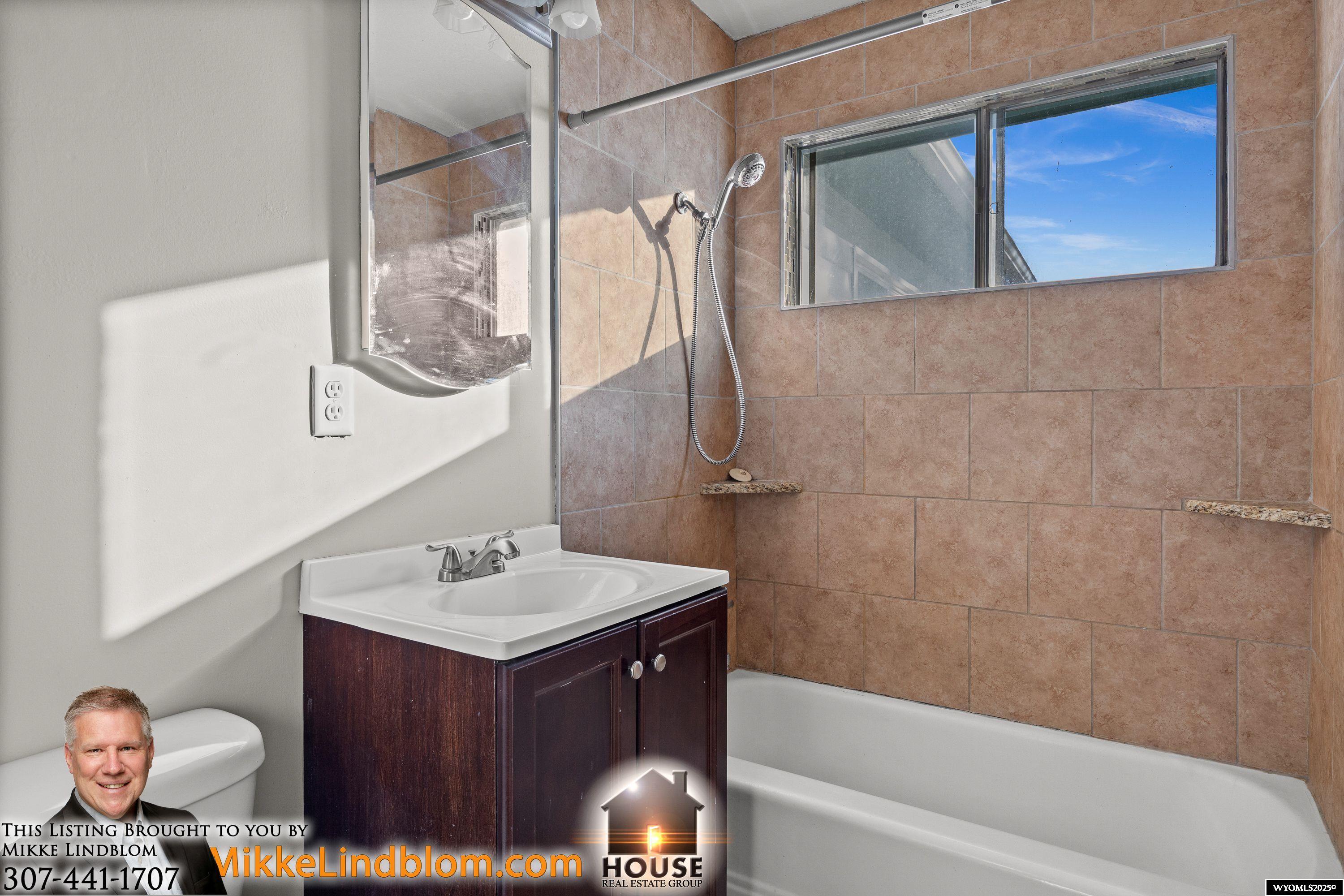 2251 South Washington Street Casper, WY 82601 - Photo 12 of 23