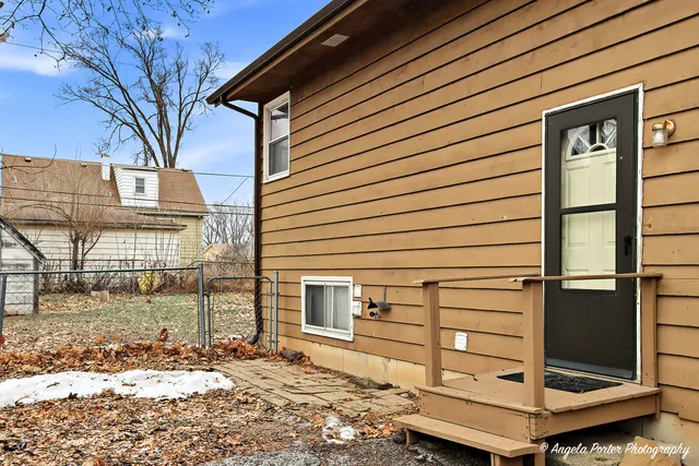 $285,000 | 1313 Cherokee Drive, Round Lake Beach, IL 60073