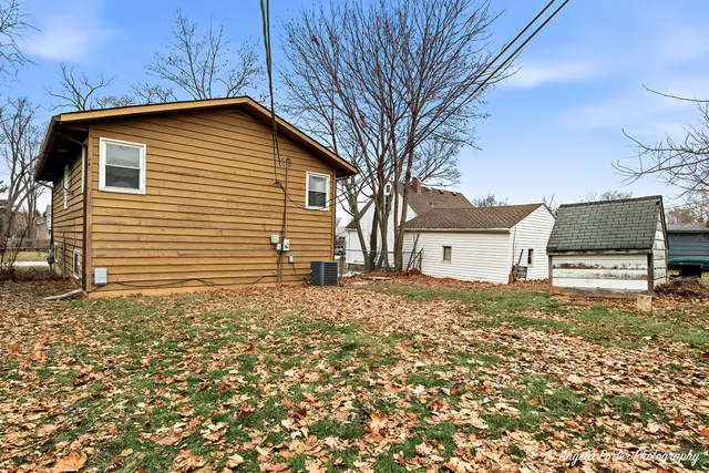 $285,000 | 1313 Cherokee Drive, Round Lake Beach, IL 60073