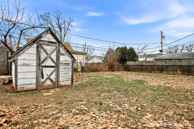 $285,000 | 1313 Cherokee Drive, Round Lake Beach, IL 60073