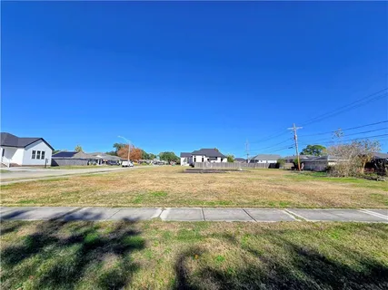 $45,000 | 7405 Patricia Street, Arabi, LA 70032