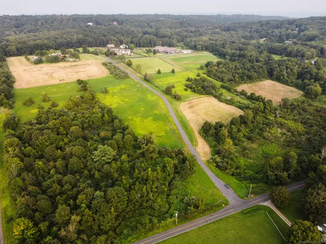 $5,499,000 | L7-l8 Willow Brook Drive, Roxbury, CT 06783