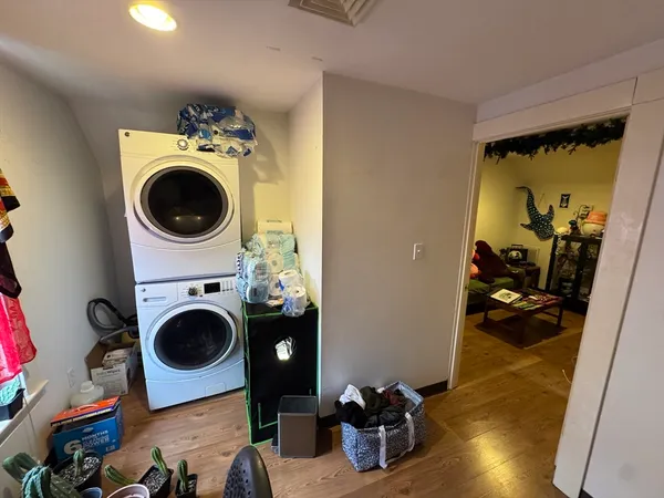 $3,375 | 7 Jay Street, Unit 3, Somerville, MA 02144