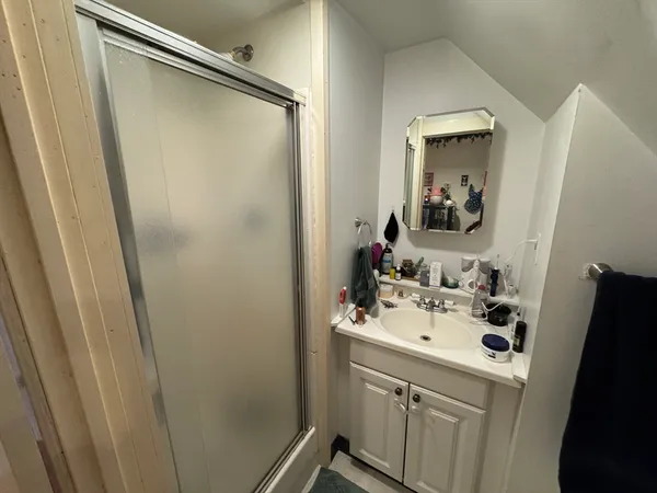 $3,375 | 7 Jay Street, Unit 3, Somerville, MA 02144