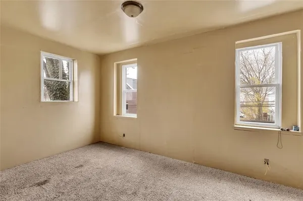 $175,000 | 1421 5th Avenue, New Kensington, PA 15068
