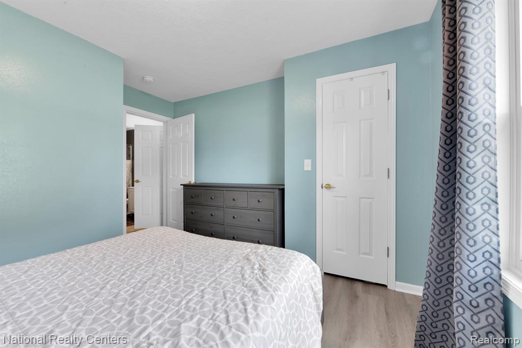 2404 Chestnut Bend Howell, MI 48855 - Photo 22 of 41 Gallery Image 22