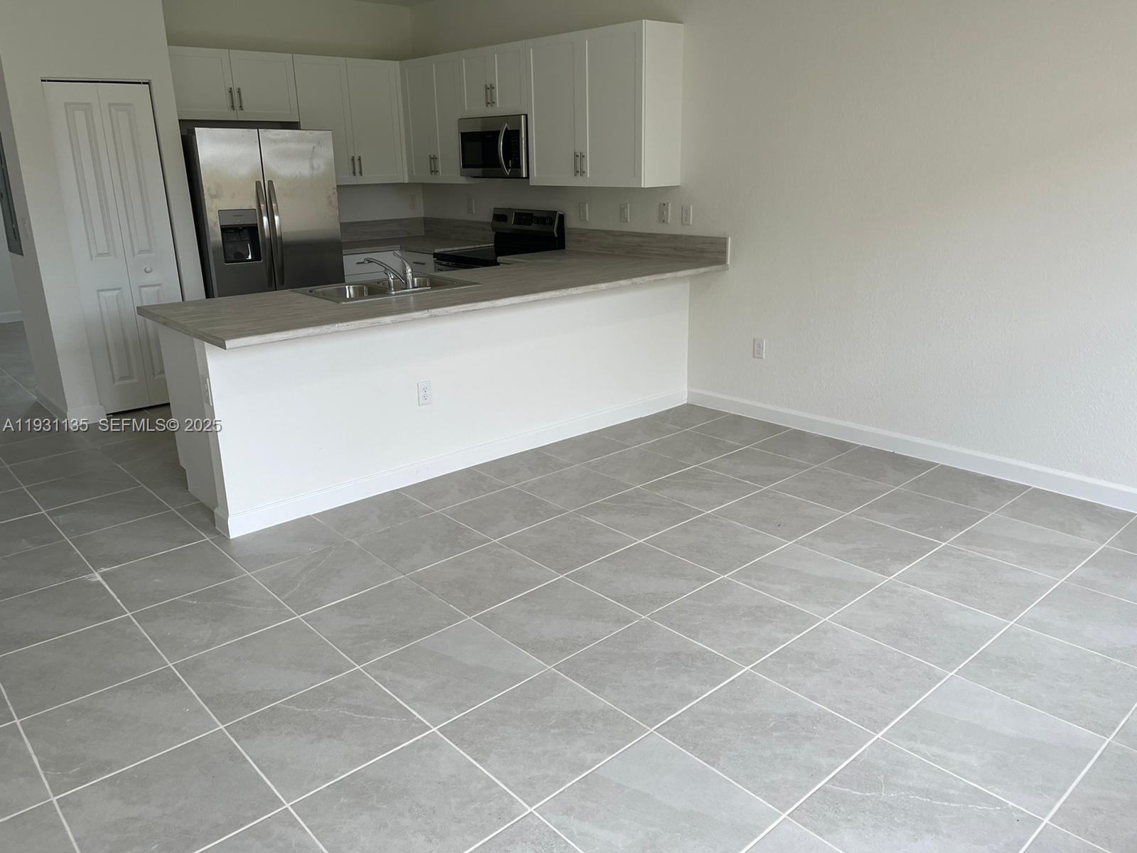 2696 Southeast 18th Street, Unit 2696 Homestead, FL 33035 - Photo 7 of 24