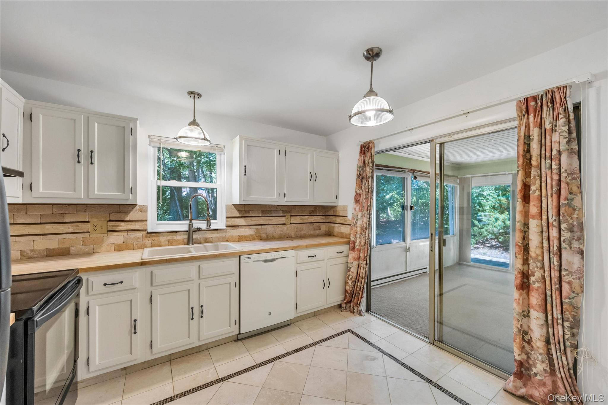 338 Edinburgh Drive Ridge, NY 11961 - Photo 6 of 22