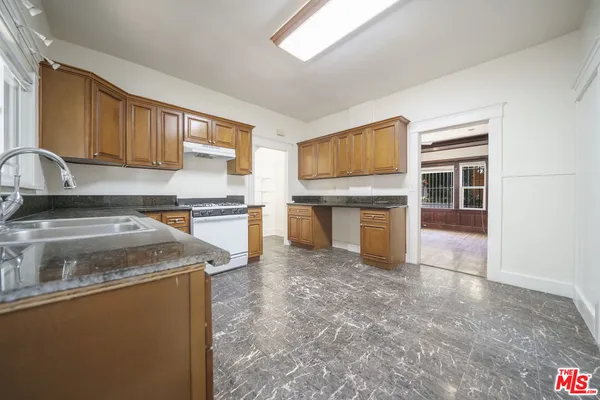 $4,500 | 1417 12th Avenue, Los Angeles, CA 90019