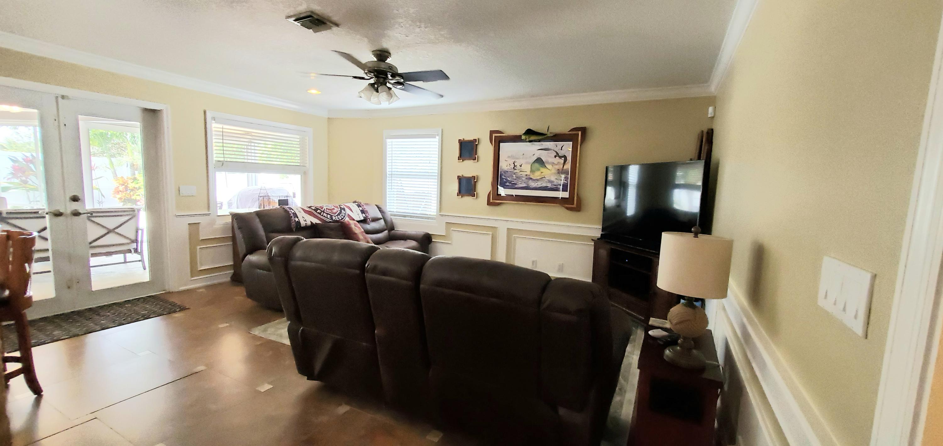 266 Ohio Road Lake Worth, FL 33467 - Photo 22 of 47 20200511_193747