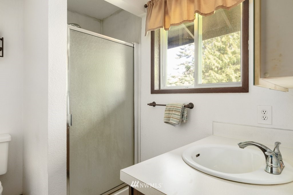 632 Basil Road Oak Harbor, WA 98277 - Photo 23 of 39