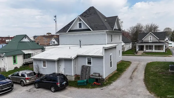 $189,900 | 211 East Columbia Street, Flora, IN 46929