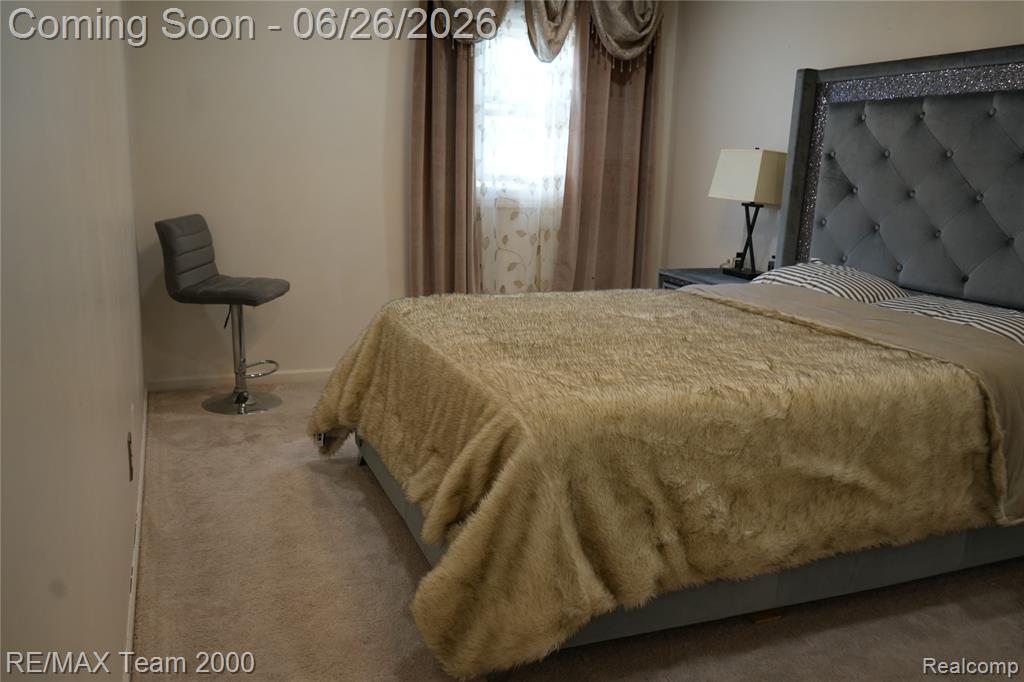 6426 Chase Road Dearborn, MI 48126 - Photo 14 of 35