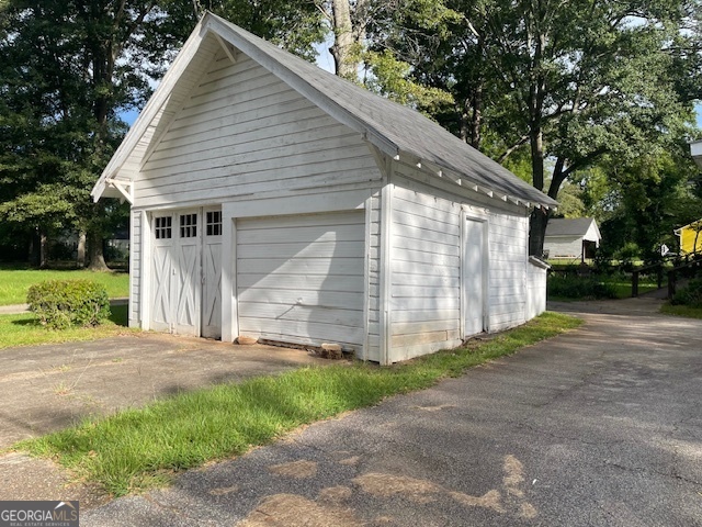 503 North Church Street Thomaston, GA 30286 - Photo 38 of 45 a view of a house with a yard
