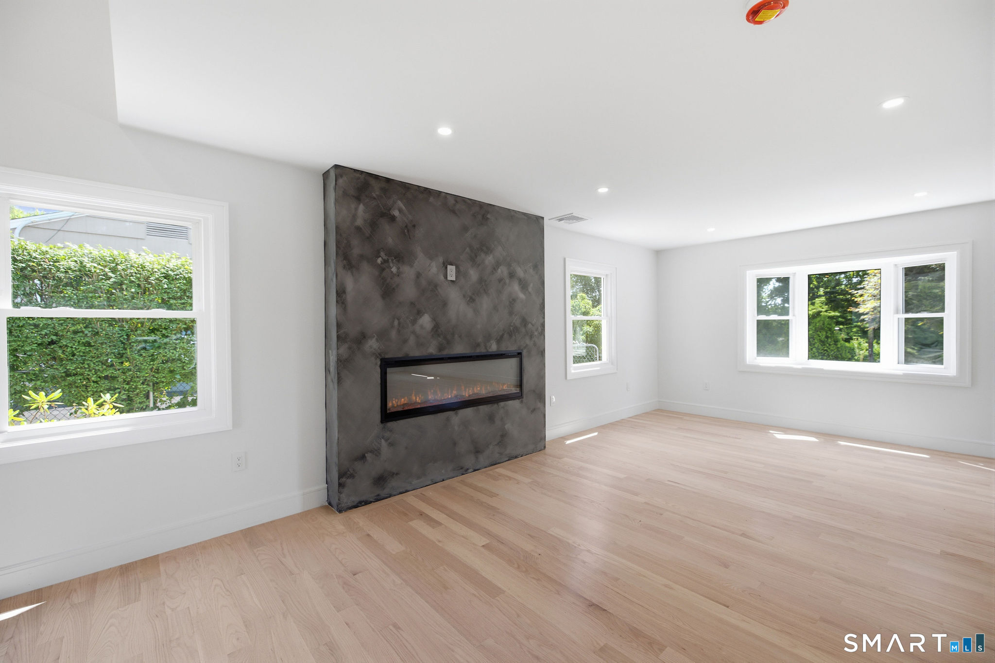 5 Tod Road Norwalk, CT 06851 - Photo 6 of 40