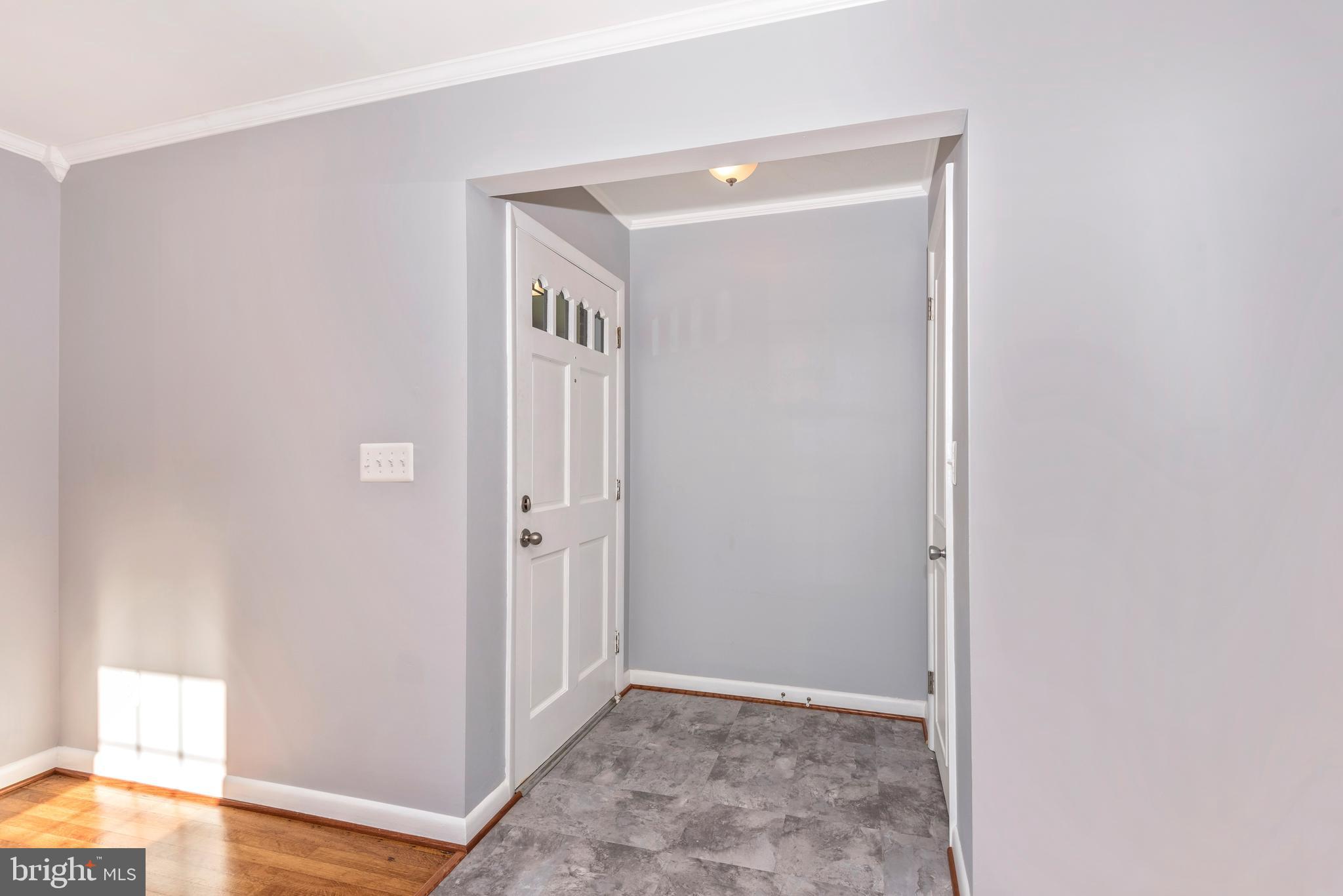 900 Walnut Street Frederick, MD 21703 - Photo 25 of 46 Entry