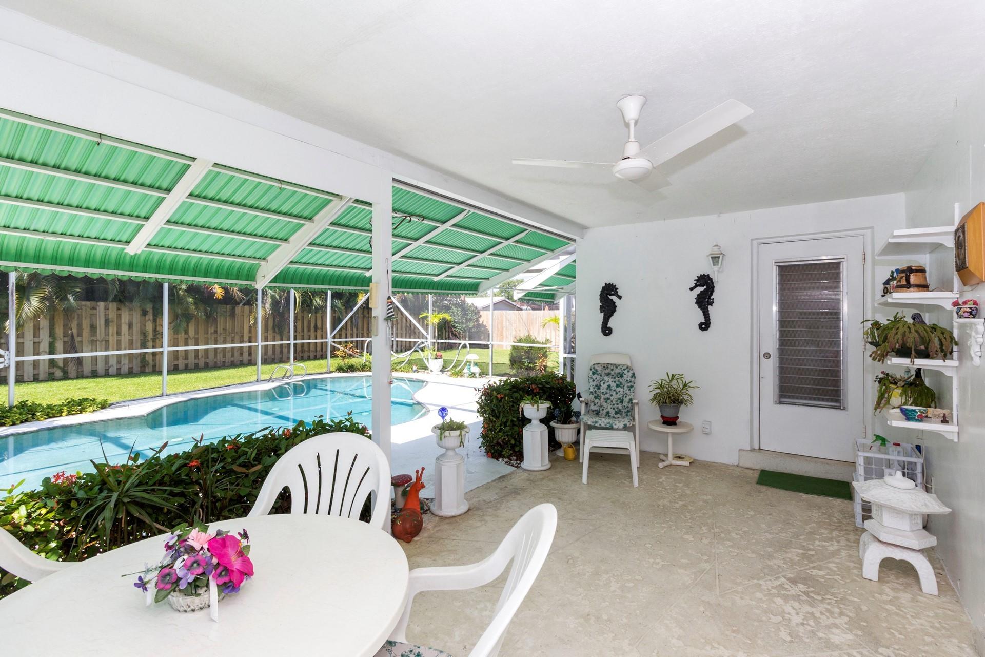 616 Southwest 2nd Street Boca Raton, FL 33486 - Photo 11 of 13 Ann Patio