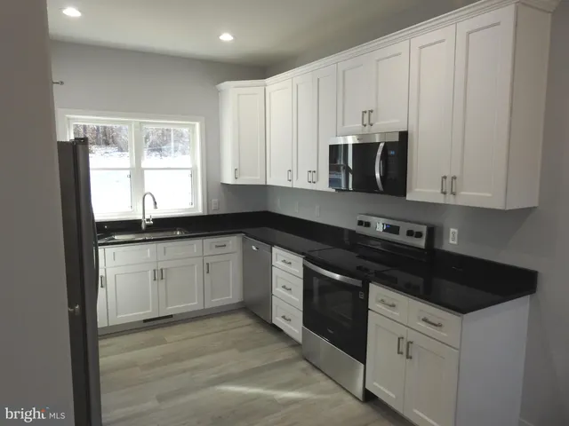 $364,900 | 11604 Burton Court, Bumpass, VA 23024