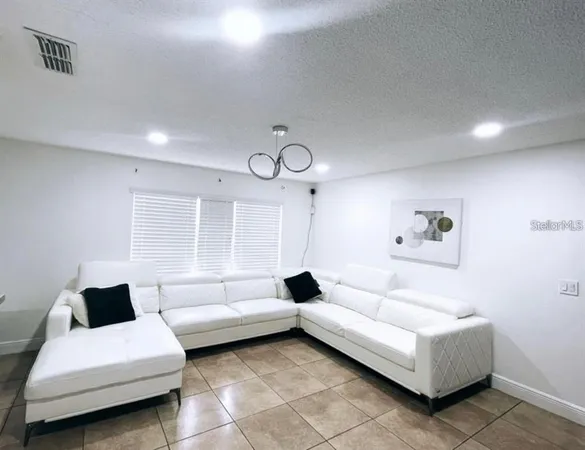 $2,550 | 11331 Cardiff Drive, Orlando, FL 32837