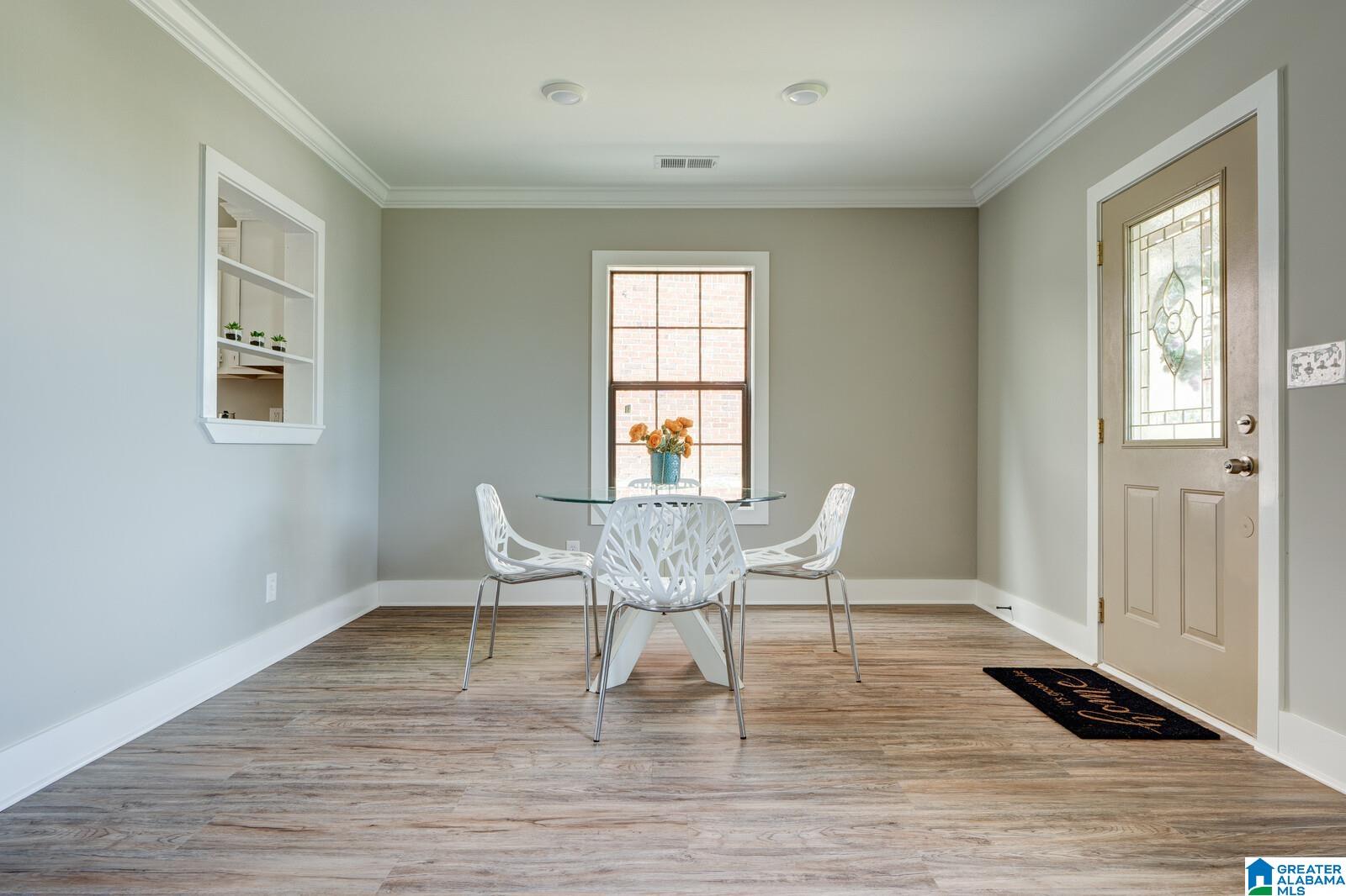 829 Valley Rd Place Birmingham, AL 35208 - Photo 7 of 34