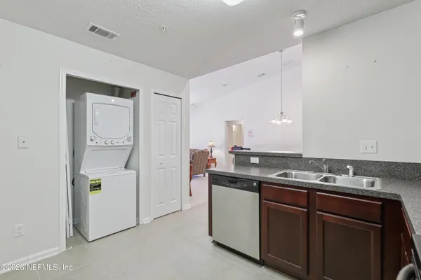 $124,000 | 3711 Kirkpatrick Circle, Unit 1615, Jacksonville, FL 32210