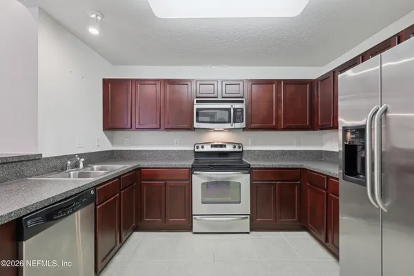 $124,000 | 3711 Kirkpatrick Circle, Unit 1615, Jacksonville, FL 32210
