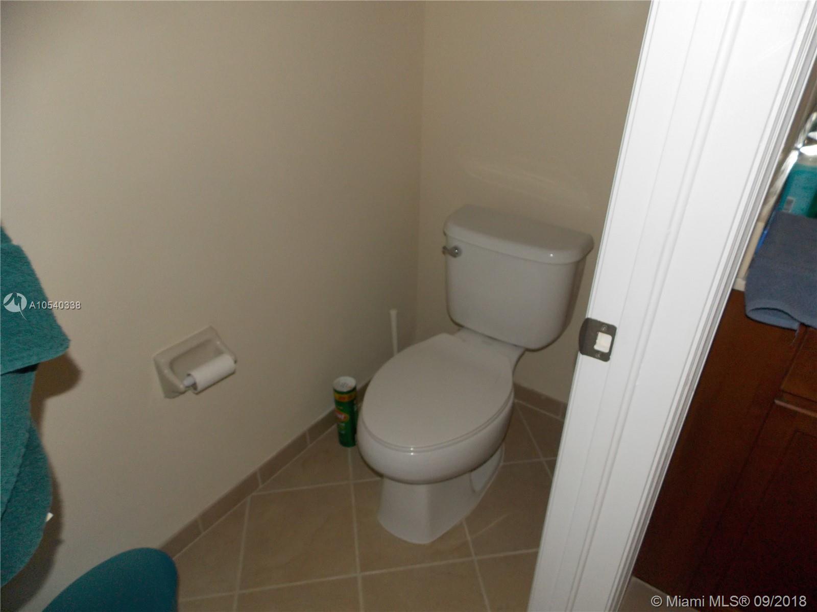 11646 Southwest 234th Street Homestead, FL 33032 - Photo 37 of 63 Master Bath