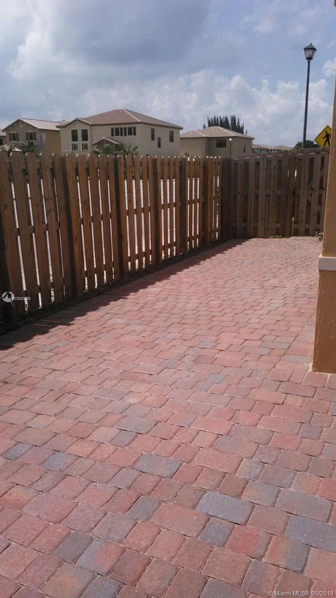 11646 Southwest 234th Street Homestead, FL 33032 - Photo 7 of 63 Side Patio