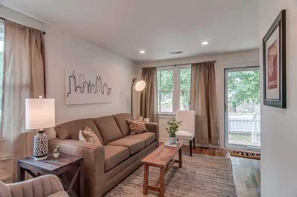 $1,850 | 1005 13th Avenue South, Unit H, Nashville, TN 37212