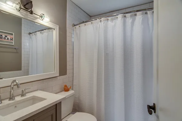 $1,850 | 1005 13th Avenue South, Unit H, Nashville, TN 37212