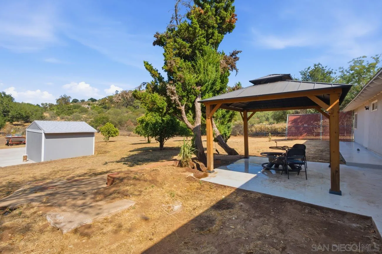 15773 Oak Valley Road Ramona, CA 92065 - Photo 28 of 42 Back yard