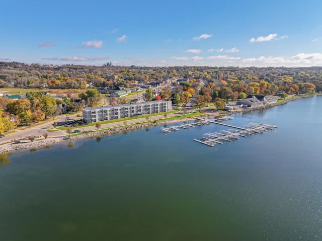 $359,900 | 279 Minnesota Avenue West, Unit 203, Glenwood, MN 56334