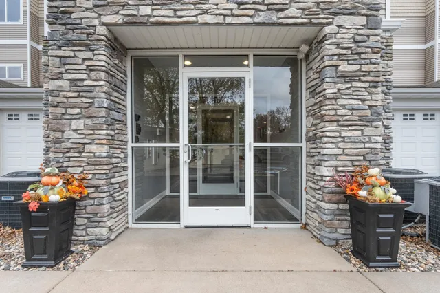 $359,900 | 279 Minnesota Avenue West, Unit 203, Glenwood, MN 56334