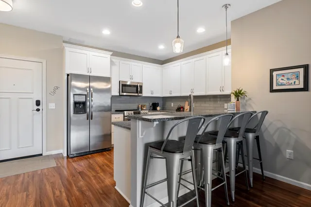 $359,900 | 279 Minnesota Avenue West, Unit 203, Glenwood, MN 56334