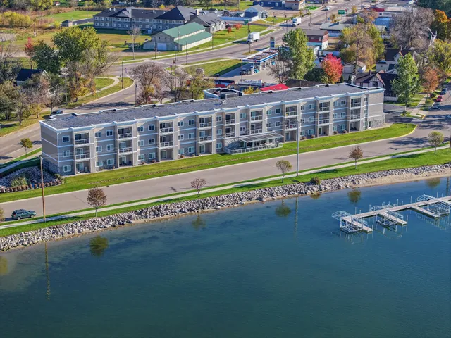 $359,900 | 279 Minnesota Avenue West, Unit 203, Glenwood, MN 56334