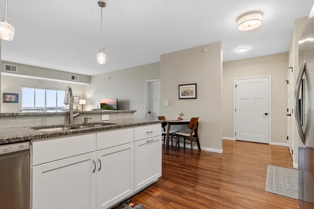 $359,900 | 279 Minnesota Avenue West, Unit 203, Glenwood, MN 56334