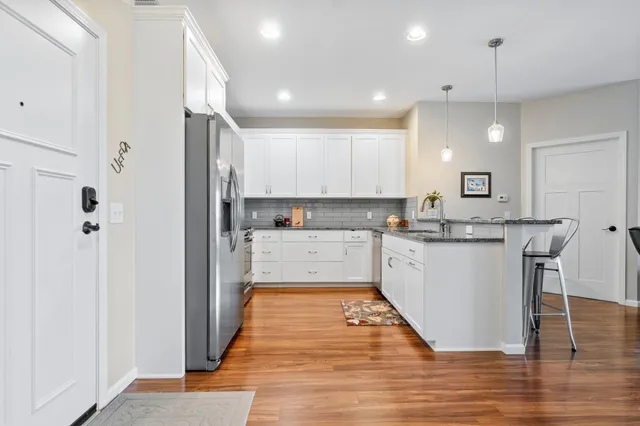 $359,900 | 279 Minnesota Avenue West, Unit 203, Glenwood, MN 56334