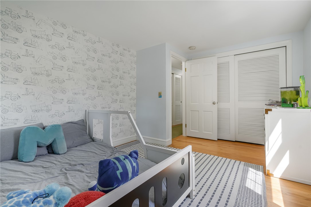 5 Indigo Road Barrington, RI 02806 - Photo 29 of 46