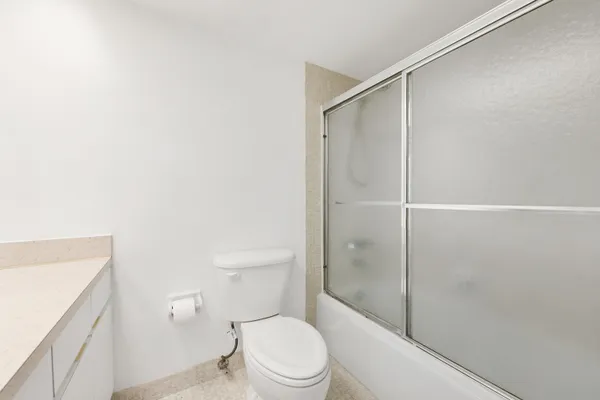 $1,800 | 3051 North Course Drive, Unit 211, Pompano Beach, FL 33069