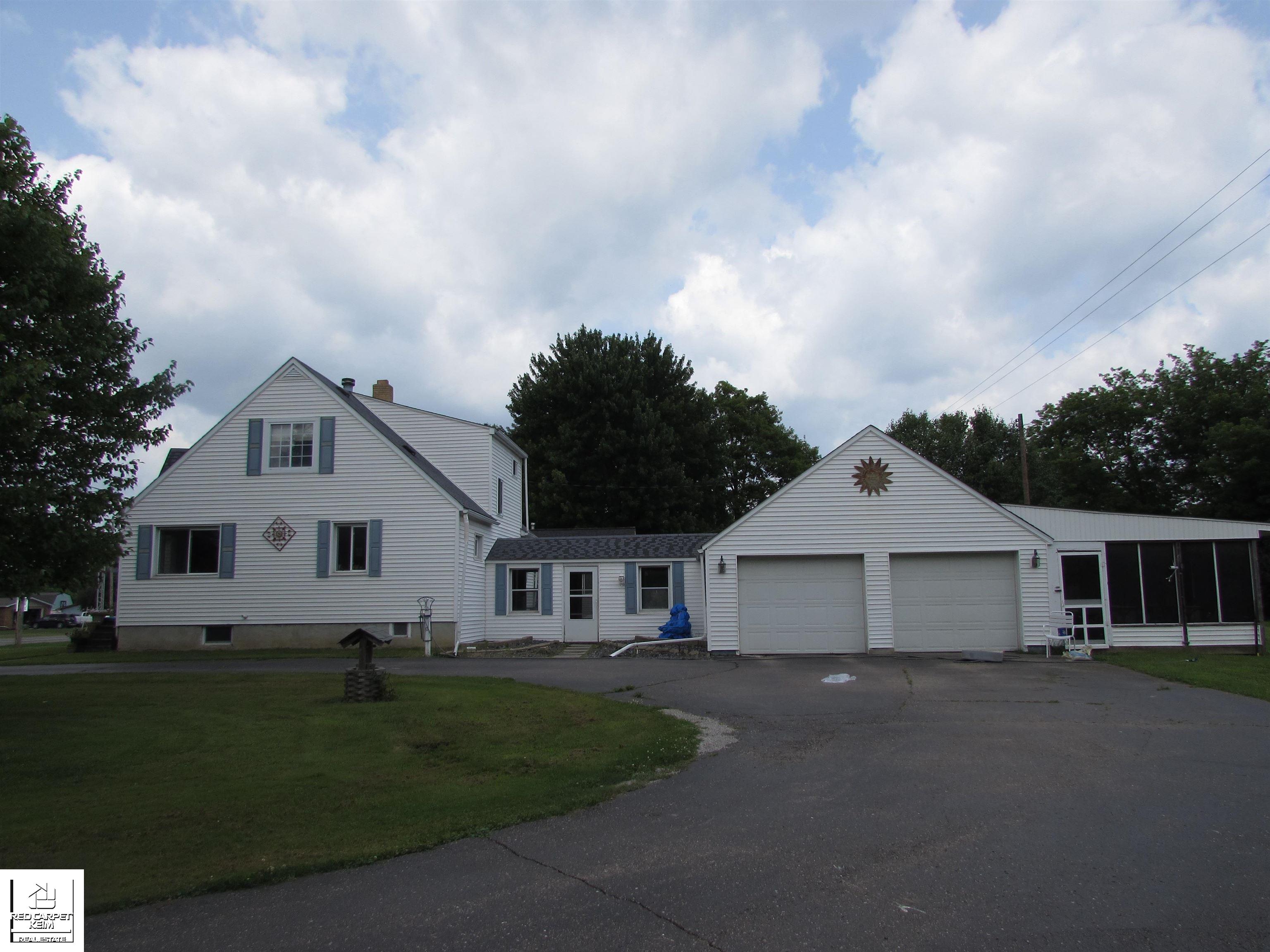 4114 North Irish Road, Unit 2 Davison, MI 48423 - Photo 2 of 19