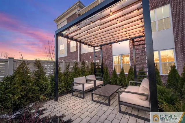 $2,540 | 1 Nolan Way, Unit A31, North Brunswick, NJ 08902