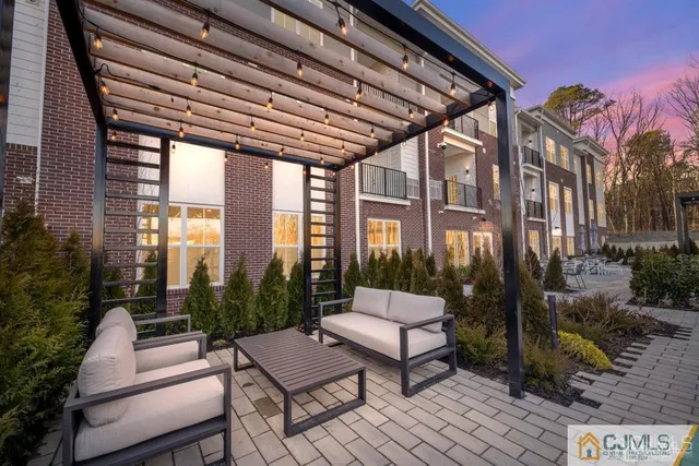 $2,540 | 1 Nolan Way, Unit A31, North Brunswick, NJ 08902