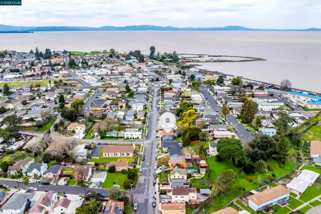 $380,000 | 832 Mariposa Avenue, Rodeo, CA 94572