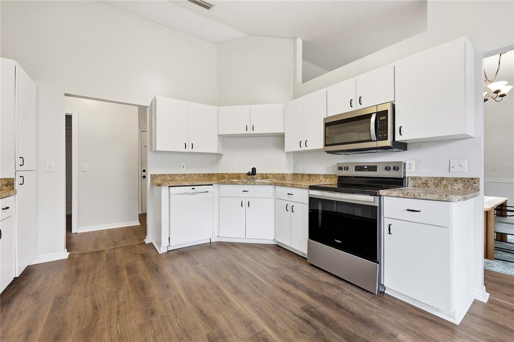 4437 Northwest 35th Street Gainesville, FL 32605 - Photo 12 of 26