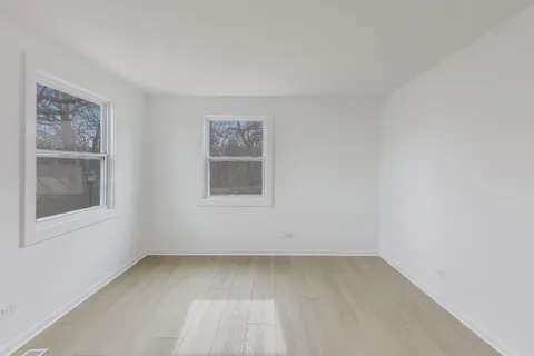 $319,995 | 1834 Jamestown Circle, Hoffman Estates, IL 60169