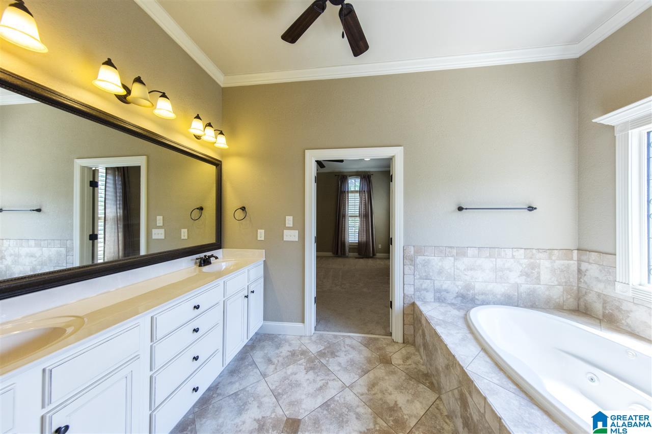 121 Lauchlin Way Pelham, AL 35124 - Photo 20 of 47