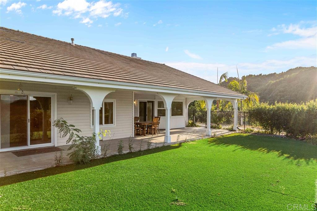 262 Patton Oaks Fallbrook, CA 92028 - Photo 4 of 25 Gallery Image 4