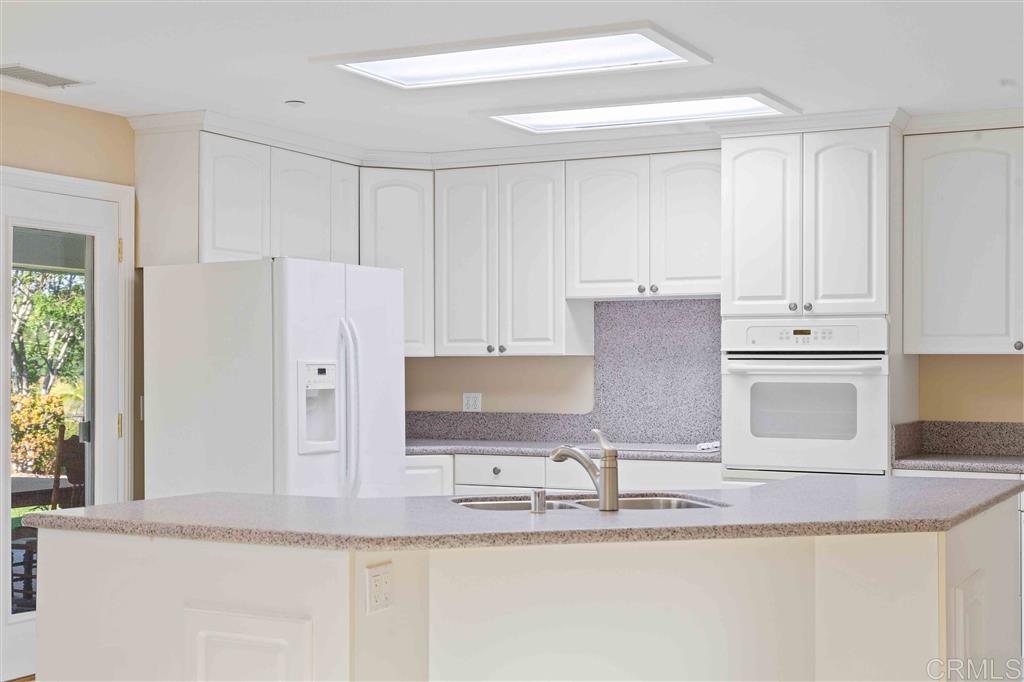 262 Patton Oaks Fallbrook, CA 92028 - Photo 7 of 25 Gallery Image 7