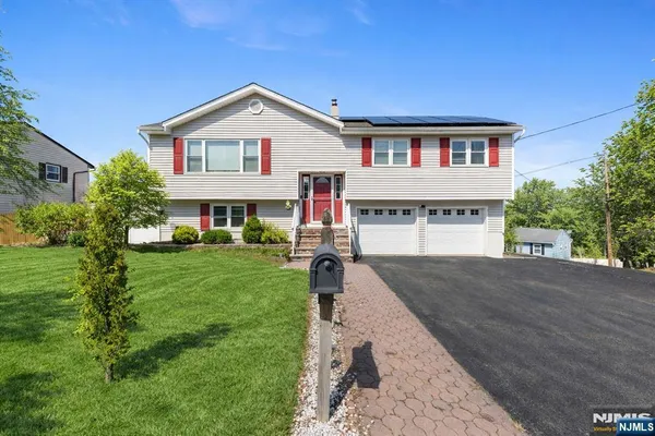 $549,000 | 1 North Way, Hopatcong, NJ 07843