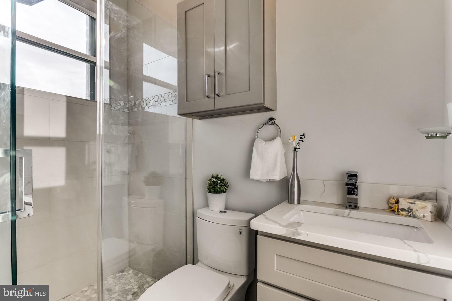 631 Florida Avenue Northeast, Unit B Washington, DC 20002 - Photo 7 of 8